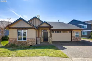 426 N V St, Washougal, WA 98671 - Photo 1