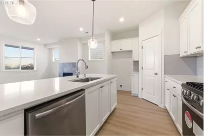 6950 N Madison Cir, Ridgefield, WA 98642 - Photo 12