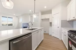 6950 N Madison Cir, Ridgefield, WA 98642 - Photo 12