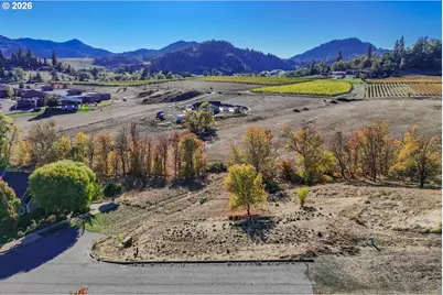 2700 Brockway Rd, Winston, OR 97496 - Photo 6