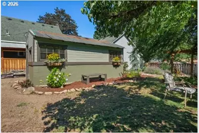 1068 9th St, Washougal, WA 98671 - Photo 32