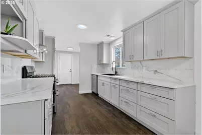 1100 S Ivy St, Cornelius, OR 97113 - Photo 12