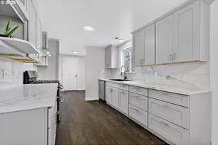 1100 S Ivy St, Cornelius, OR 97113 - Photo 12