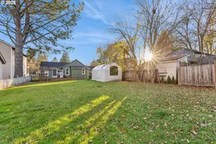 6723 NE Dogwood St, Hillsboro, OR 97124 - Photo 24