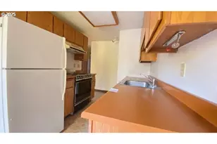 12600 SE Freeman Way, Milwaukie, OR 97222 - Photo 6