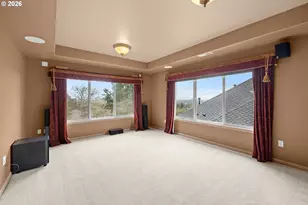 2037 NW Woodrose Dr, Portland, OR 97229 - Photo 38