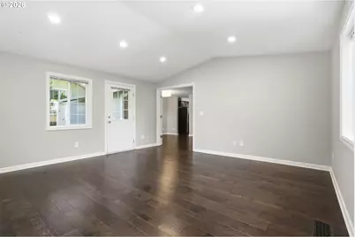 8416 SW Iroquois Dr, Tualatin, OR 97062 - Photo 12