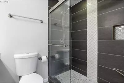 8416 SW Iroquois Dr, Tualatin, OR 97062 - Photo 26