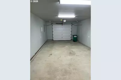 409 Evergreen Ave, Garibaldi, OR 97118 - Photo 6