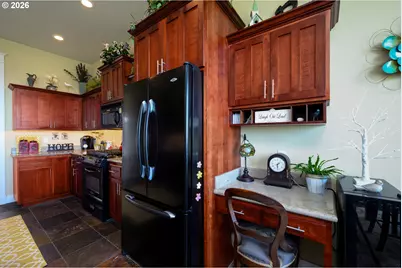 920 NE Granite Ridge St, Roseburg, OR 97470 - Photo 12