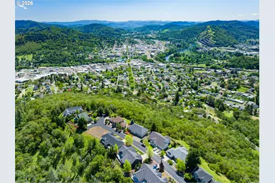920 NE Granite Ridge St, Roseburg, OR 97470 - Photo 48