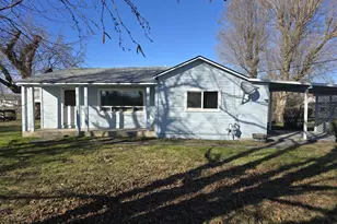 32215 Baxter Rd, Hermiston, OR 97838 - Photo 2