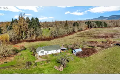 1125 E Beacon Dr, Eugene, OR 97404 - Photo 8