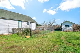 1125 E Beacon Dr, Eugene, OR 97404 - Photo 40