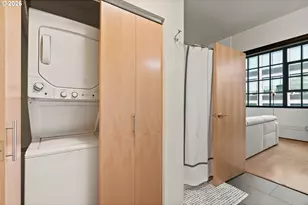 1400 NW Irving St, Portland, OR 97209 - Photo 14