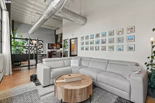 1400 NW Irving St, Portland, OR 97209 - Photo 8