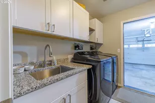 17450 Meadow Way, Bend, OR 97707 - Photo 28