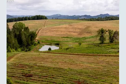 1066 Red Hill Rd, Oakland, OR 97462 - Photo 18