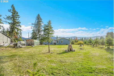 186 Cedar Ln, Gates, OR 97346 - Photo 12