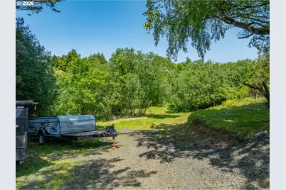 203 N Birch St, Coquille, OR 97423 - Photo 40