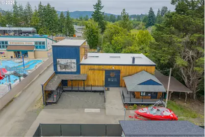 203 N Birch St, Coquille, OR 97423 - Photo 4