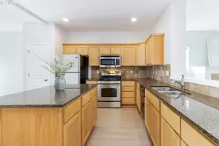 1996 Hawksview Ave SE, Salem, OR 97306 - Photo 12