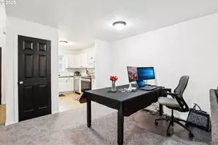 19153 SE Yamhill St, Portland, OR 97233 - Photo 10