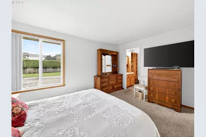 389 SE Palmblad Dr, Gresham, OR 97080 - Photo 14