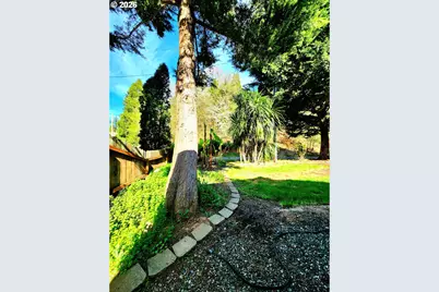 874 S Main St, Canyonville, OR 97417 - Photo 18