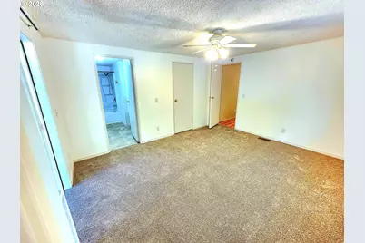 874 S Main St, Canyonville, OR 97417 - Photo 12