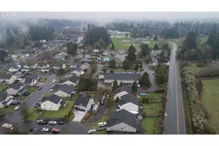 306 E 16th Pl, La Center, WA 98629 - Photo 44