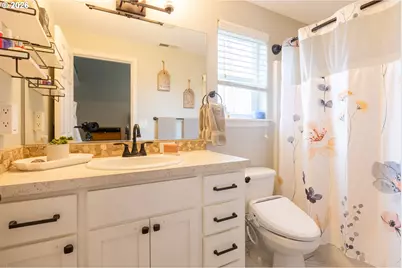 306 E 16th Pl, La Center, WA 98629 - Photo 38