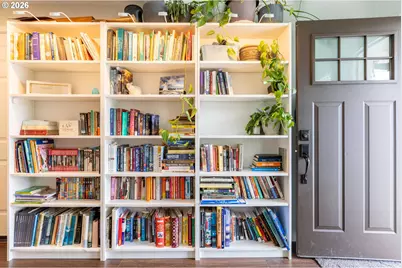 306 E 16th Pl, La Center, WA 98629 - Photo 4