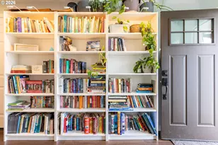 306 E 16th Pl, La Center, WA 98629 - Photo 4