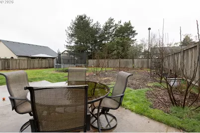 306 E 16th Pl, La Center, WA 98629 - Photo 40