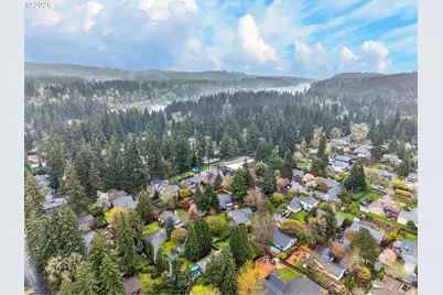 17700 Arbor Ln, Lake Oswego, OR 97035 - Photo 16