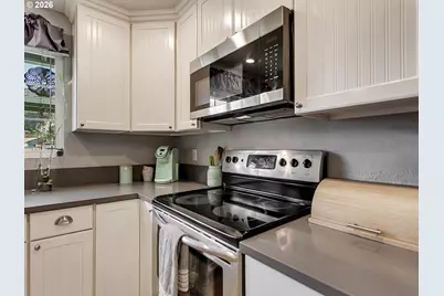 8313 SE Jennings Ave, Milwaukie, OR 97267 - Photo 18