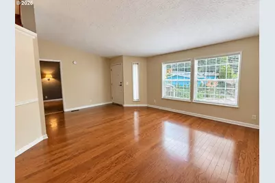 242 Canyon View Dr, Lafayette, OR 97127 - Photo 2