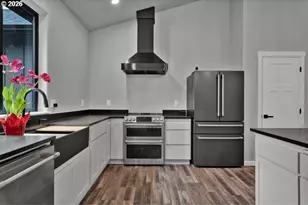 88390 Bellevue Dr, Florence, OR 97439 - Photo 24