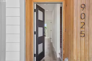9025 NE Hoyt St, Portland, OR 97220 - Photo 2