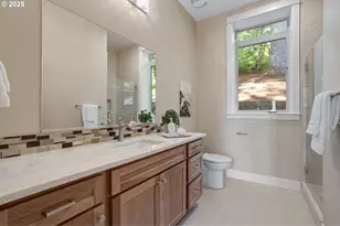 14 Juarez St, Lake Oswego, OR 97035 - Photo 22