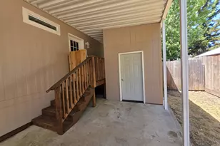 145 Owyhee Ln, Roseburg, OR 97471 - Photo 6