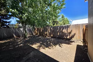 145 Owyhee Ln, Roseburg, OR 97471 - Photo 10