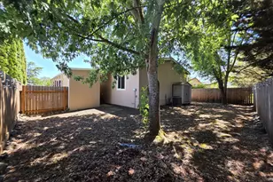 145 Owyhee Ln, Roseburg, OR 97471 - Photo 12