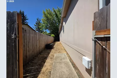 145 Owyhee Ln #58, Roseburg, OR 97471 - Photo 14