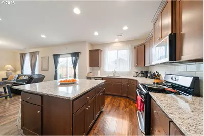 937 N Gibert Ct, Ridgefield, WA 98642 - Photo 16