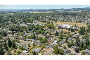 735 NW Wallace Rd, McMinnville, OR 97128 - Photo 46