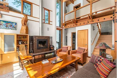 49348 McKenzie Hwy, Vida, OR 97488 - Photo 4