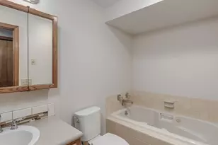 2328 NE 156th Pl, Portland, OR 97230 - Photo 28