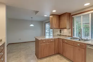 2328 NE 156th Pl, Portland, OR 97230 - Photo 18